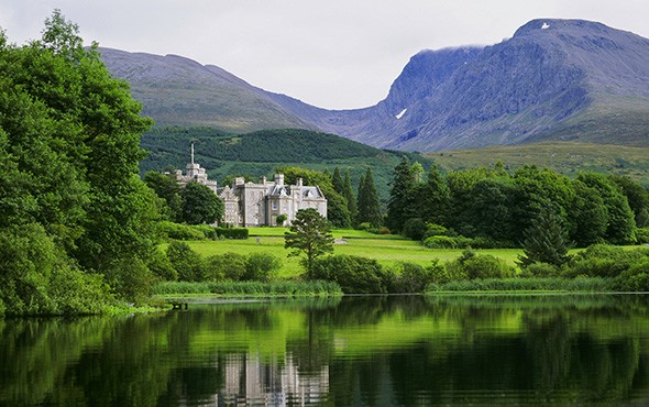 Stay 4 nights for 3 at Inverlochy Castle Hotel