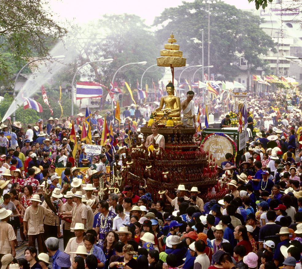 Au-delà du Splash : un guide sur les festivités de Songkran